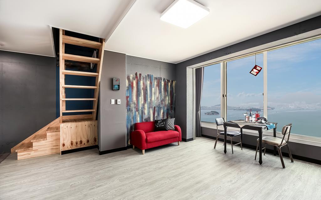 Yeosu Blooming Pension Экстерьер фото