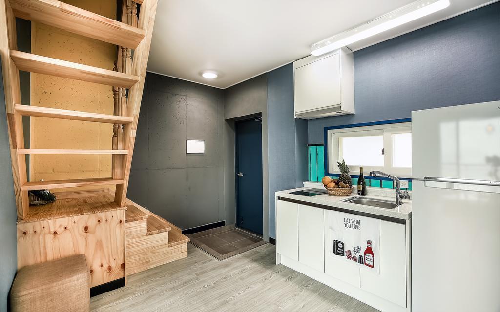 Yeosu Blooming Pension Экстерьер фото